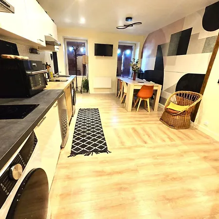 Apartment Chambre Privee St Pierre -20Min Orly-40Min Paris Saint-Pierre-du-Perray
