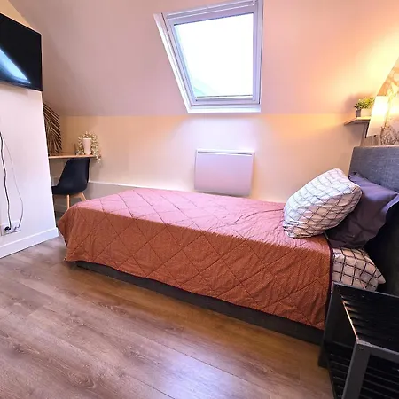 Apartment Chambre Privee St Pierre -20Min Orly-40Min Paris