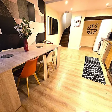 Chambre Privee St Pierre -20Min Orly-40Min Paris Apartmán Saint-Pierre-du-Perray